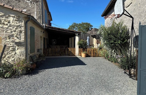 Illats Casa | Gîte à la Campagne