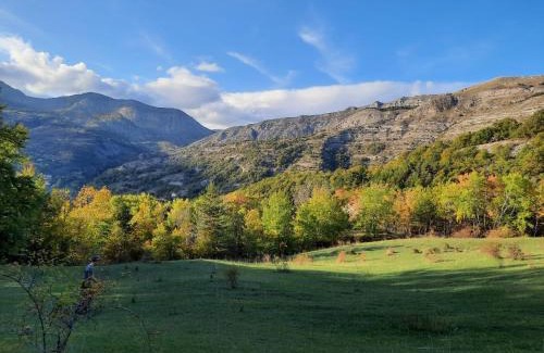 La Robine-sur-Galabre Casa | Gîte à la ferme Le Cabro