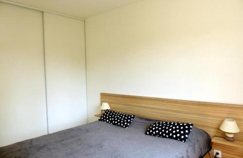 Saint-Remy-en-Rollat Casa | Gîte à Saint-Rémy-en-Rollat avec terrasse, jardin et animaux acceptés - FR-1-489-492