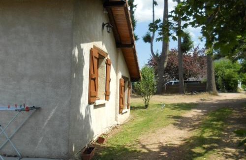 Saint-Haon-le-Chatel Casa | Gîte 3 chambres avec terrain clos et jeux pour enfants - FR-1-496-21