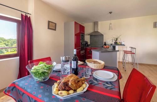 Ajat Apartamento | Gîte “Adèle” – A Cosy & Scenic Hideaway for 1 or 2 Adults