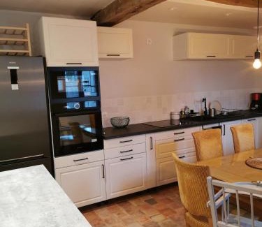 Saint-Remy-la-Varenne Casa | Gîte Apolise