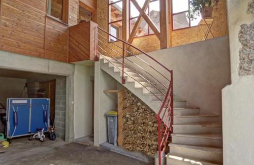 Verrieres-en-Forez Casa | Gîte authentique avec terrasses spacieuses à Verrières-en-Forez - FR-1-496-327