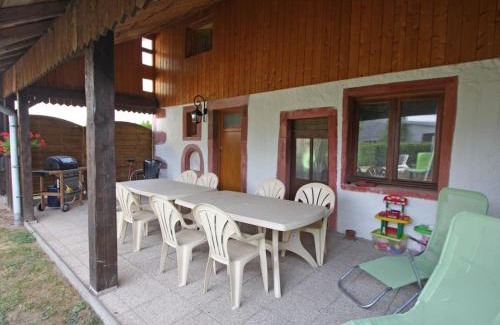 Aumontzey Casa | Gîte authentique avec terrasse couverte, 16 km de Gérardmer, 4 chambres, équipement bébé, Wi-Fi inclus - FR-1-589-231