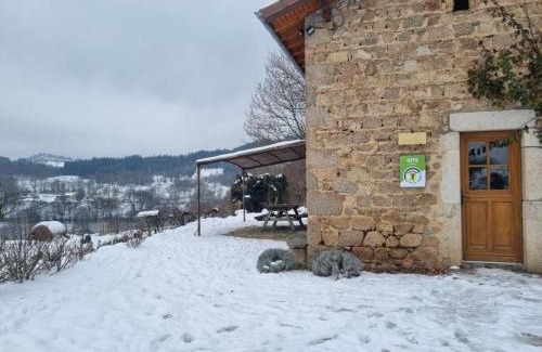 Les Salles Casa | Gîte avec cheminée, jardin et wifi aux Salles - FR-1-496-61