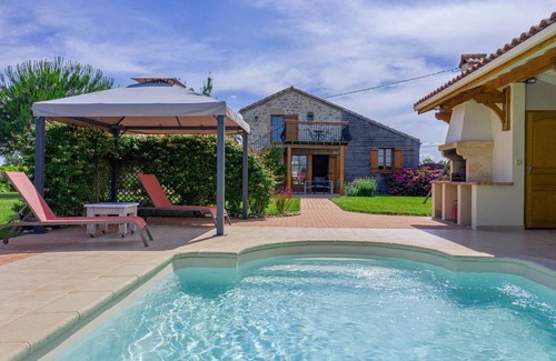 Madaillan Casa | Gîte avec piscine à Madaillan, Lot-et-Garonne