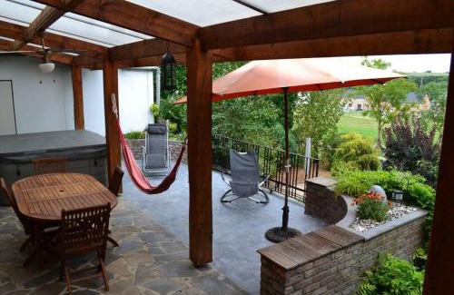 Buissonville Casa | Gîte Blanc Bleu Sauna et jacuzzi privatif borne de recharge