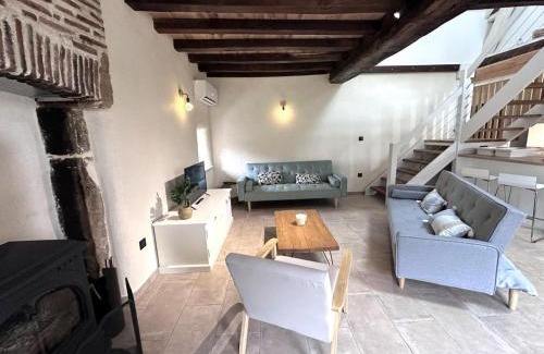 Bourbon-l'Archambault Casa | Gîte bucolique à Bourbon-l'Archambault avec animaux admis - FR-1-489-535