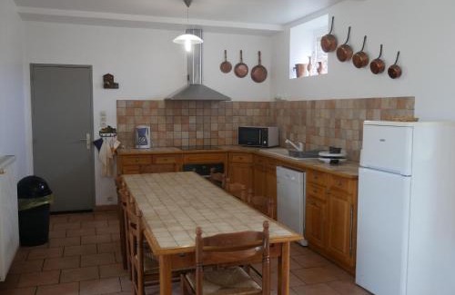 Ouzouer-sur-Trezee Casa | Gîte calme en forêt, proche Gien, 3 chambres et 2 salles d'eau - FR-1-590-555