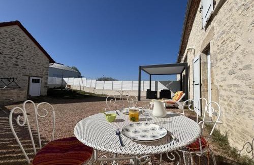 Saint-Bonnet-de-Rochefort Casa | Gîte chaleureux 4-6 pers avec jardin et terrasse - FR-1-489-573