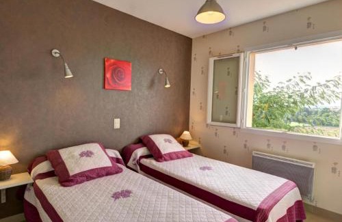 Saint-Forgeux-Lespinasse Casa | Gîte charmant à Saint-Forgeux-Lespinasse - FR-1-496-37