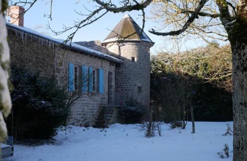 Marlhes Casa | Gîte charmant avec cheminée et jardin à Marlhes, proche commodités et sentiers de randonnée - FR-1-496-55