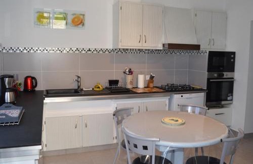 Saint-Avertin Casa | Gîte charmant avec jardin clos et animaux acceptés à St Avertin - FR-1-381-47