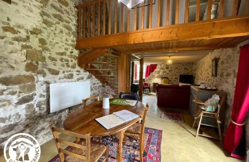 Rives de l'Yon Casa | Gîte charmant avec jardin clos, proche attractions, 2 chambres, Wifi, parking, calme assuré - FR-1-426-138