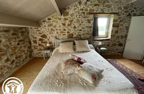 Rives de l'Yon Casa | Gîte charmant avec jardin clos, proche attractions, 2 chambres, Wifi, parking, calme assuré - FR-1-426-138