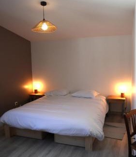 Ampuis Casa | Gîte Clusel-Roch 6 personnes au cœur des Côte-Rôtie