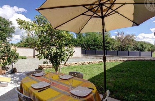 Balbigny Casa | Gîte confortable 2 chambres avec jardin et terrasse à Balbigny - FR-1-496-282