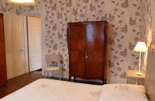 Saint-Ennemond Casa | Gîte confortable proche de Moulins avec jardin clos - FR-1-489-11