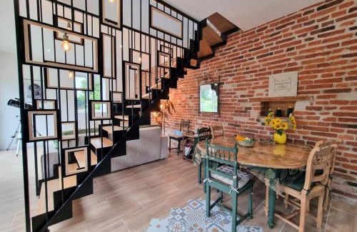Precieux Casa | Gîte de charme pour 5 pers. avec terrasse privative dans la Loire - FR-1-496-375