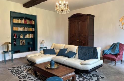 Souvigny Casa | Gîte de Charme à Souvigny - Jardin Privatif, Animaux Admis, Wifi - FR-1-489-581