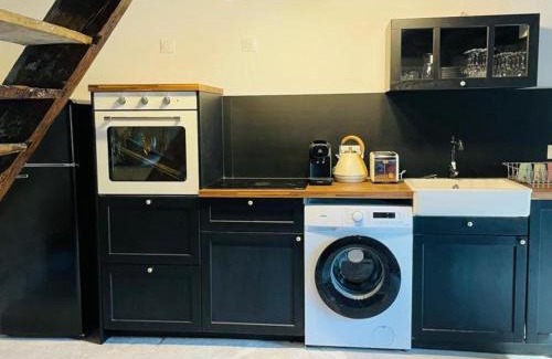 Montaigu-le-Blin Casa | Gîte de charme avec spa et cheminée, proche Vichy - FR-1-489-522