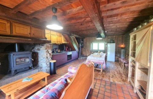 Doizieux Casa | Gîte de charme au cœur du Pilat avec poêle à bois - FR-1-496-294