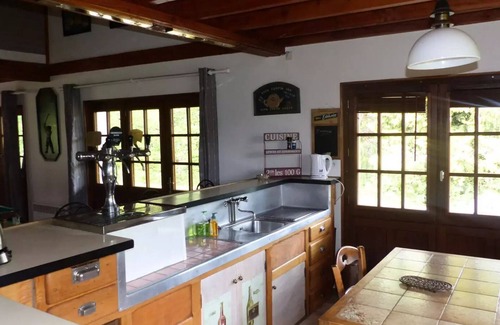 Montaignac-Saint-Hippolyte Villa | Gîte de France Le puy de diane (le dignou) 3 ears - Gite de France 5 people