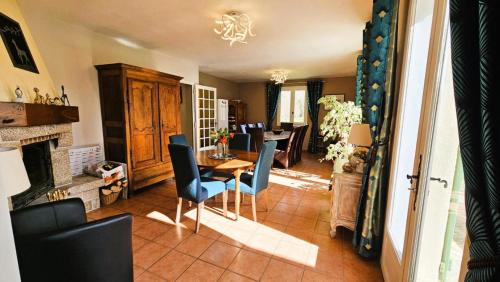 Monceaux-sur-Dordogne Apartamento | Gîte de France Les saulieres 3 épis - Gîte de France 10 personnes MAE-1323