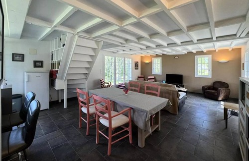 Brive-la-Gaillarde Villa | Gîte de France Pool house and tennis 3 ears - Gîte de France 7 people