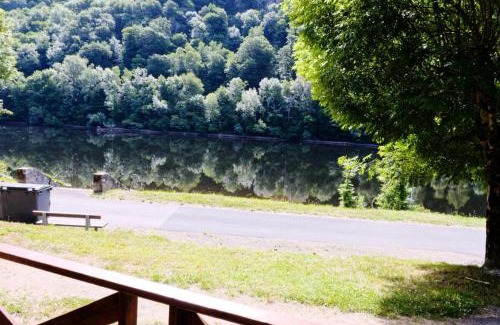 Laval-sur-Luzege Apartamento | Gîte de France Chalet - Gîte de France 4 personnes MAE-6644