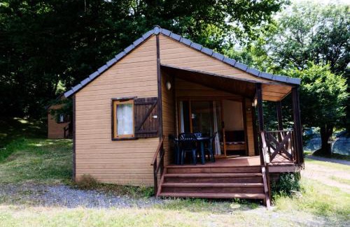 Laval-sur-Luzege Apartamento | Gîte de France Chalet - Gîte de France 4 personnes MAE-6644