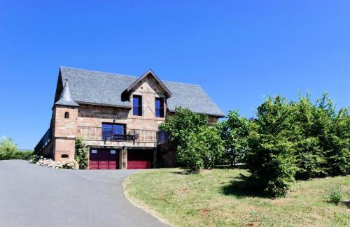 Bassin de Brive Apartamento | Gîte de France De chapdevialle la croisée des vents 4 épis - Gîte de France 12 personnes MAE-0064