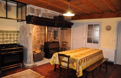 Chaumeil Villa | Gîte de France Les weasels 3 ears - Gîte de France 4 people