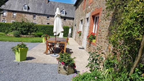 Notre-Dame-de-Cenilly Casa | Gîte De L'arthour