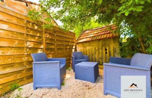 Paluds de Noves Apartamento | Gîte de la Draillette