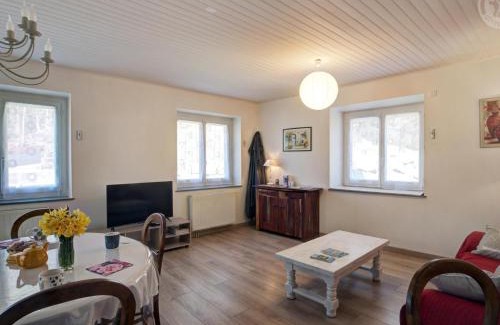 Marlhes Casa | Gîte douillet avec jardin verdoyant, rénové pour un séjour cosy au cœur des forêts sauvages - FR-1-496-331