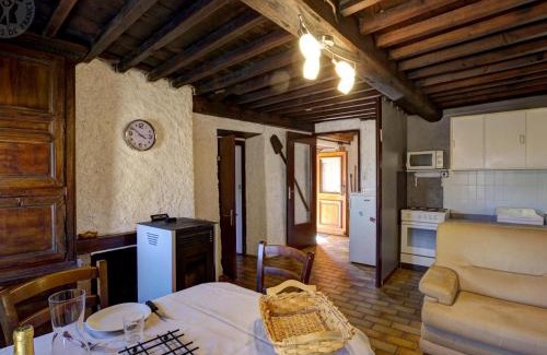 Pralong Casa | Gîte douillet pour 2 personnes aux Monts du Forez - FR-1-496-261