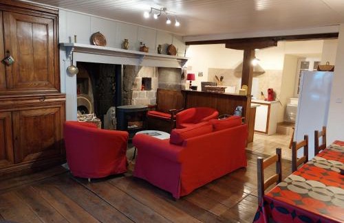 Sainte-Eulalie Casa | Gîte du Bosquet Pays de Salers Cantal