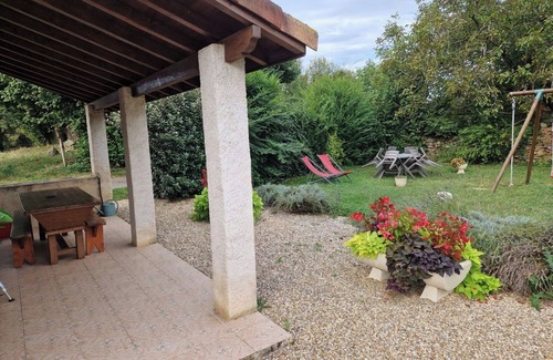 Saint-Christophe Casa | Gîte du Brésil, detached family home for nature lovers!