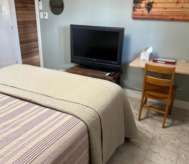 Notre-Dame-du-Laus Cama Y Desayuno | Gîte du lac Poisson Blanc