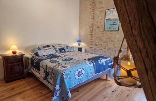 Charroux Casa | Gîte en pierre à Charroux avec piscine, idéal pour familles et amis - FR-1-489-567