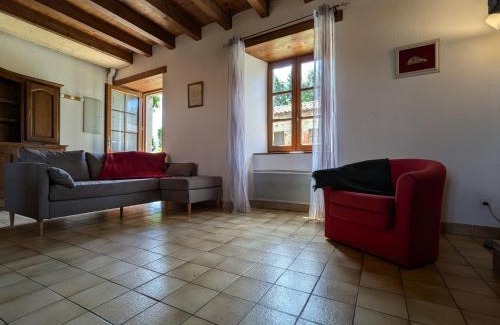 Pinols Casa | Gîte en pierres avec cour et 3 chambres, au cœur d'un village proche de Langeac - FR-1-582-233
