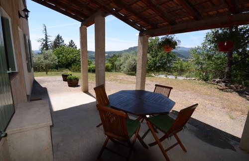 L'Escale Casa | Gîte en Provence (T2) / Casa de vacaciones en Provence