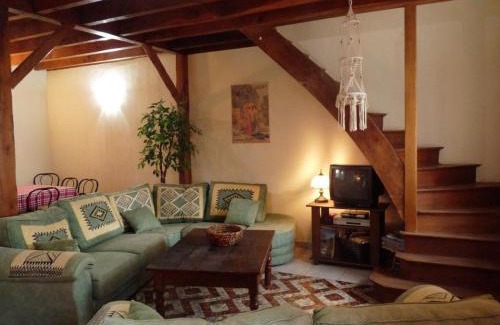 Nizerolles Casa | Gîte familial avec jardin et animaux acceptés - FR-1-489-137