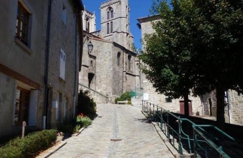 Apinac Casa | Gîte familial charmant avec Wi-Fi - Animaux admis - FR-1-496-122