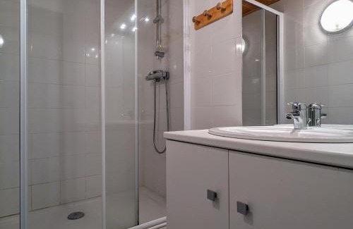 Freycenet-la-Tour Casa | Gîte familial en Haute-Loire avec terrain clos, à proximité de l'Ardèche et des stations de ski - FR-1-582-236