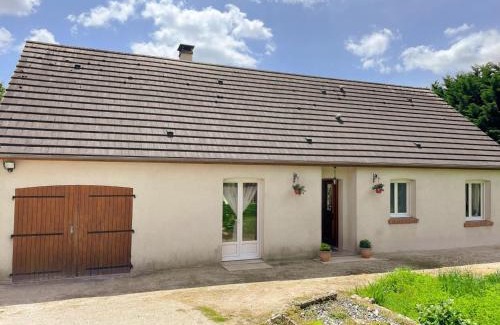 Valencisse Casa | Gîte familial et chaleureux avec jardin clos, garage, et proche de Blois, animaux bienvenus - FR-1-491-446