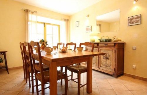 Saint-Christophe-sur-Dolaison Casa | Gîte à la ferme à Saint-Christophe-sur-Dolaison avec terrasse et chambres privatives - FR-1-582-284