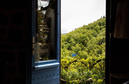 Saint-Cirgues-de-Jordanne Apartamento | Gîte Cocoon au Calme Dans les Montagnes du Cantal sur la Route du Puy Mary