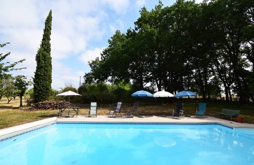 Castella Casa | Gîte grande capacité avec piscine La Chênaie à Castella